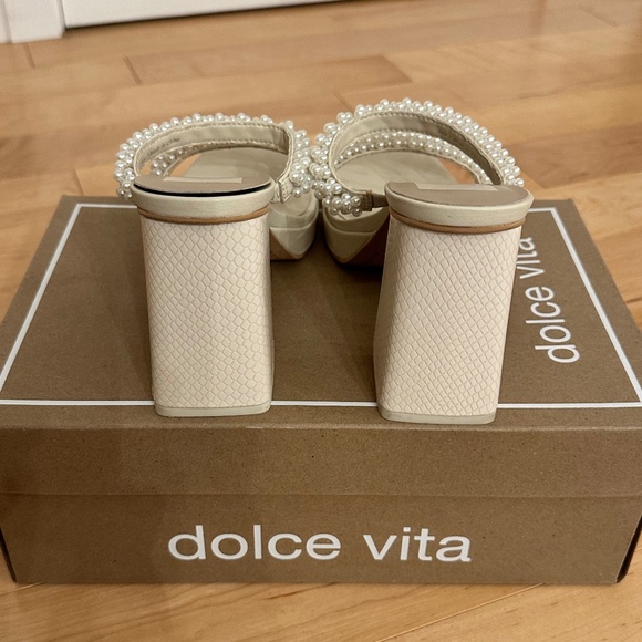 Dolce Vita Ariele Vanilla Pearl Heels, Size 7 - Picture 4 of 5